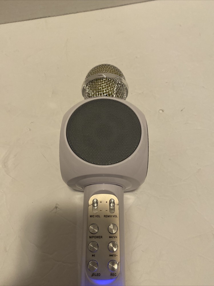 Merkury White Speaker Microphone