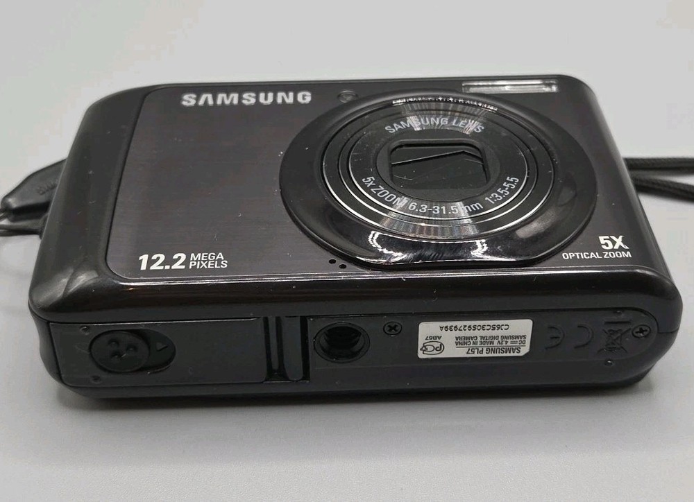 Samsung PL57 Digital Camera, No Charger, Please Read Description, Working.