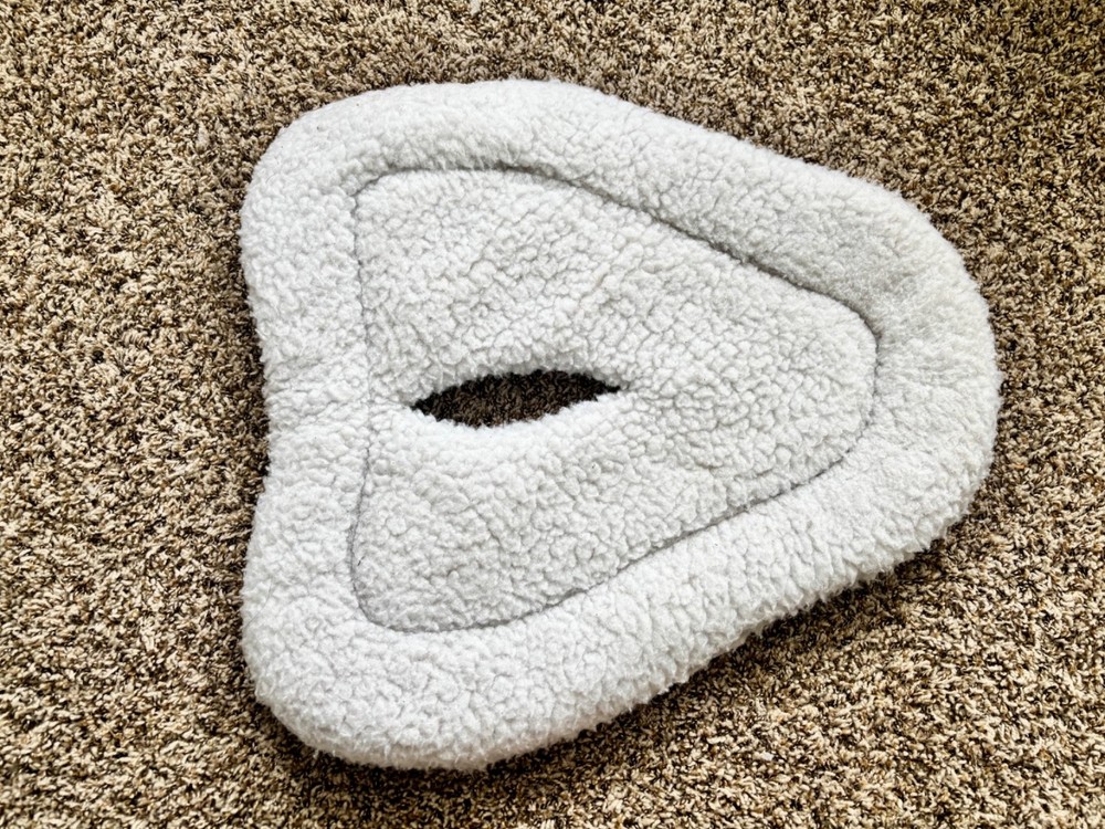 half pad with wither relief