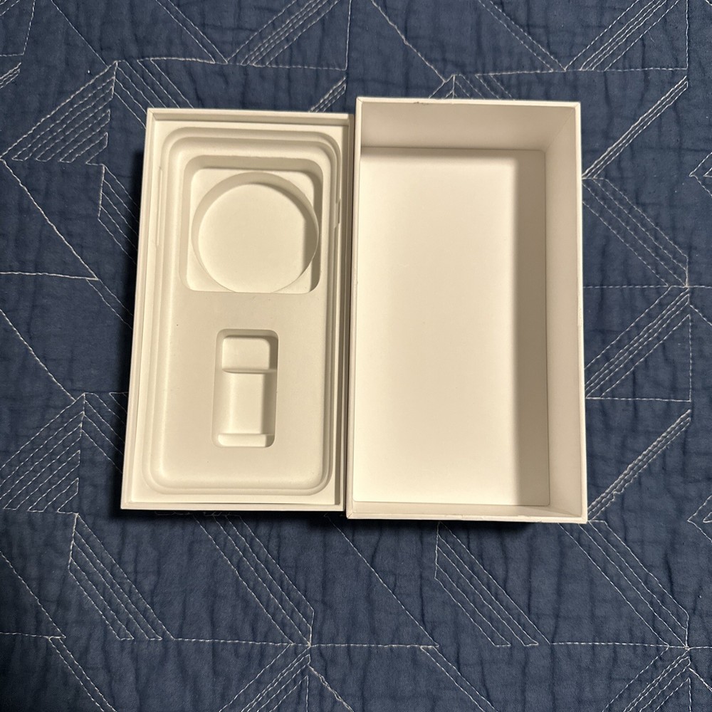 Apple iPhone 7 Plus Black 128GB BOX ONLY