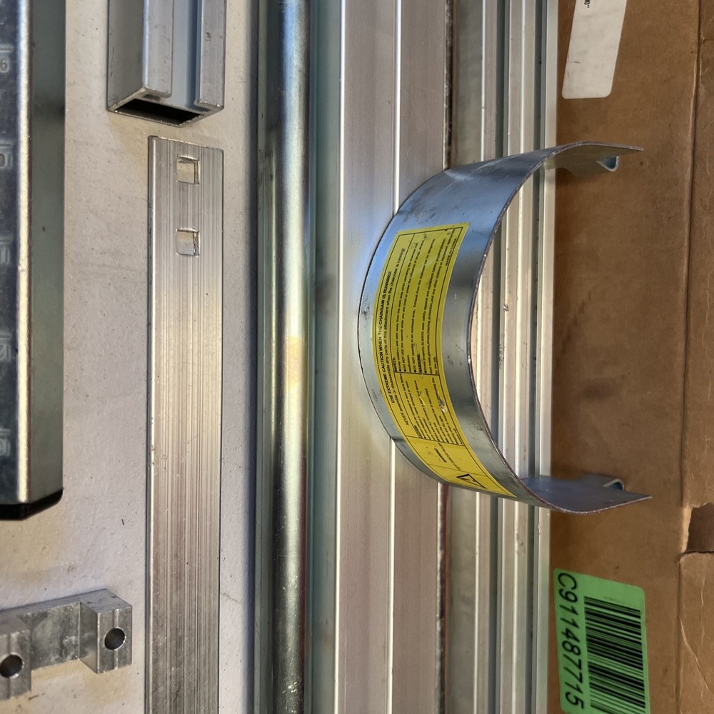 G781-30 & 36” Alaskan MK III —Missing Handle And Hardware