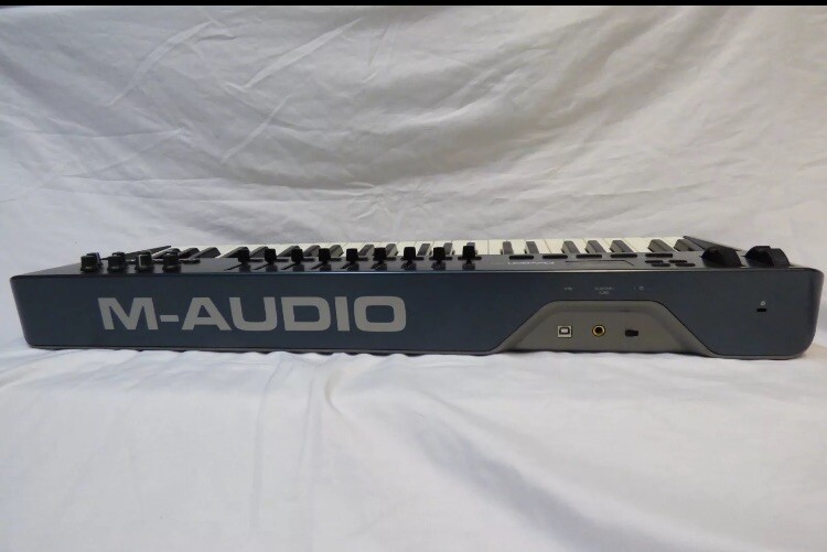 M-Audio OXYGEN 49 Key USB MIDI Electronic Keyboard Controller 3rd Gen w/ Cable