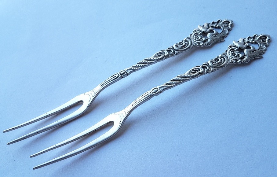 Rare Serving Fork, Doves, 800 Silver K863