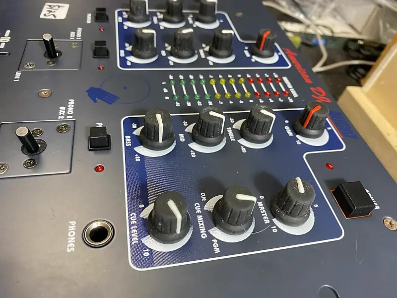 American DJ XDM-2221 DJ Controller