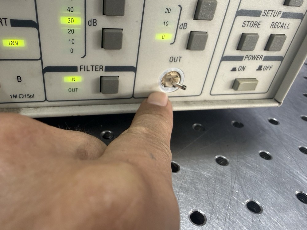 SRS SR650 Dual Channel Filter Powers On Tested AS-IS Read Desc