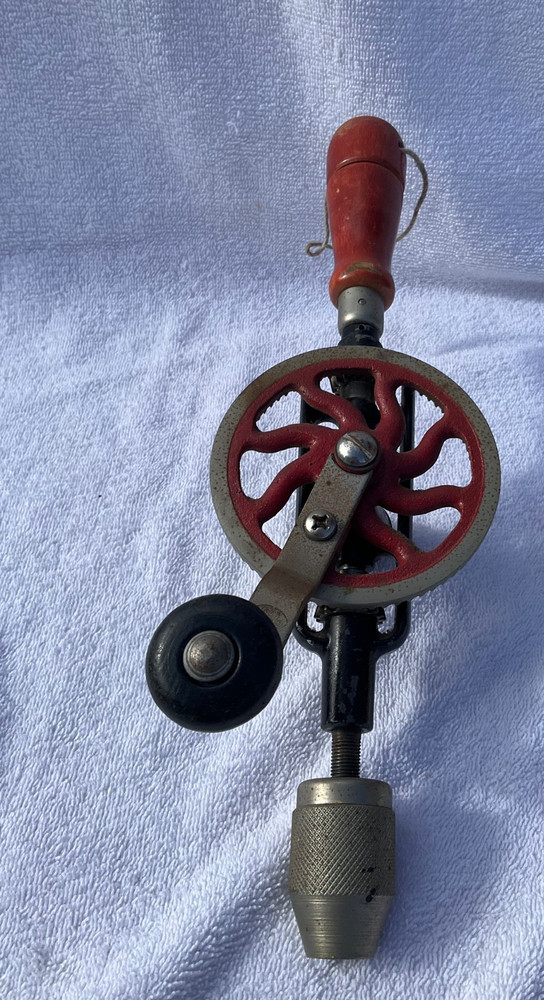 SOJO 2-01 ANTIQUE HAND DRILL WITH BITS IN HANDLE