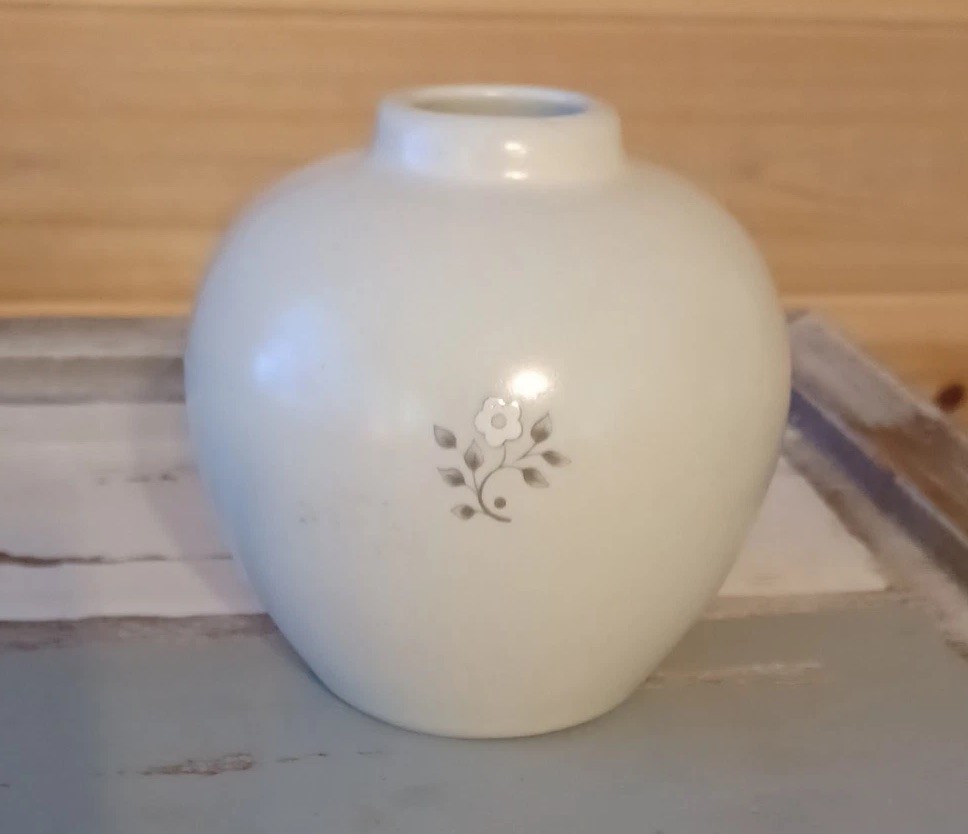 Vintage Pfaltzgraff Heirloom Pattern Ginger/Potpurri Jar
