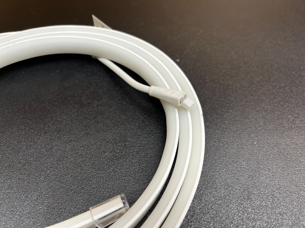 Philips Hue Gradient light strip 2m for syncing entertainment-Damaged