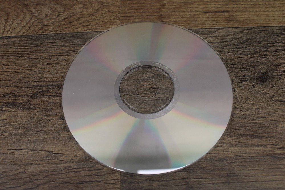 Microsoft Windows XP Professional w/ SP2 Install Disc - 2002 disc only