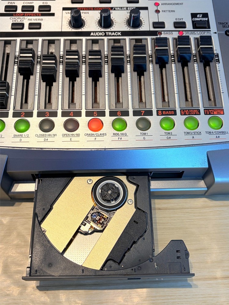 BOSS BR-1200CD Digital Recording Studio Multitrack Recorder MTR CD Burner Tested