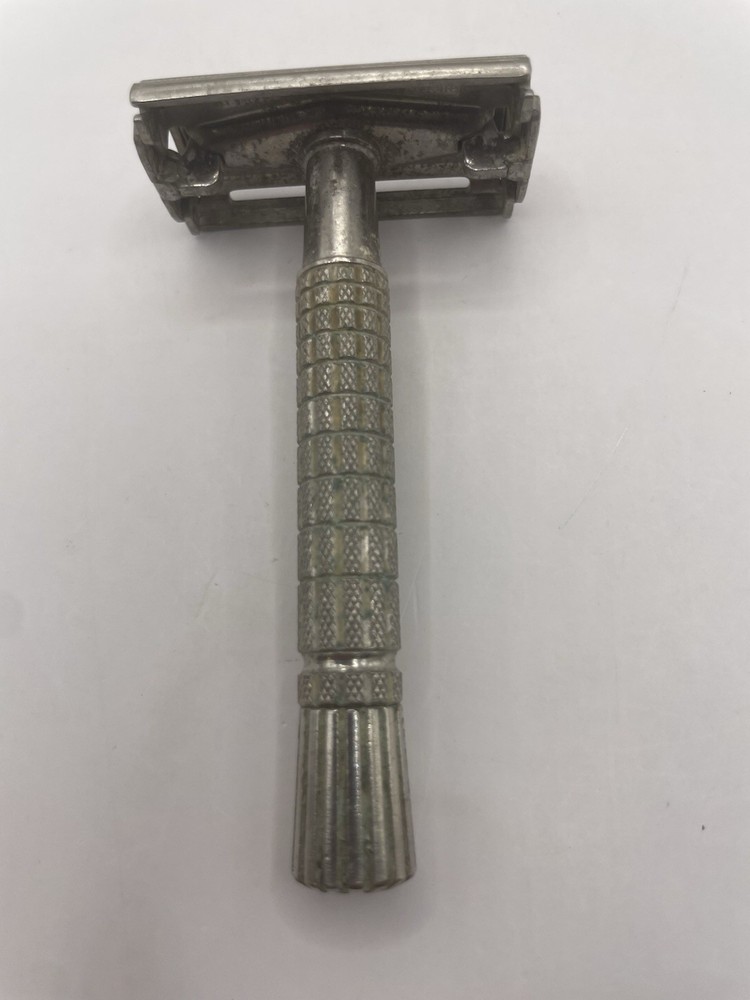 Vintage Gillette L4 Double Edge Safety Razor