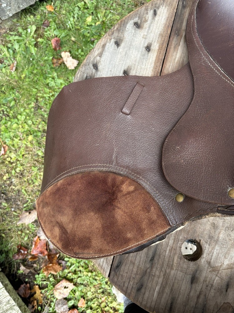 Jumping English Saddle Used Great Condition
