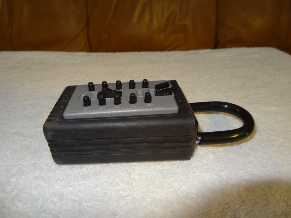 GE / General Electric Key Safe Hanging Lock Box - Black