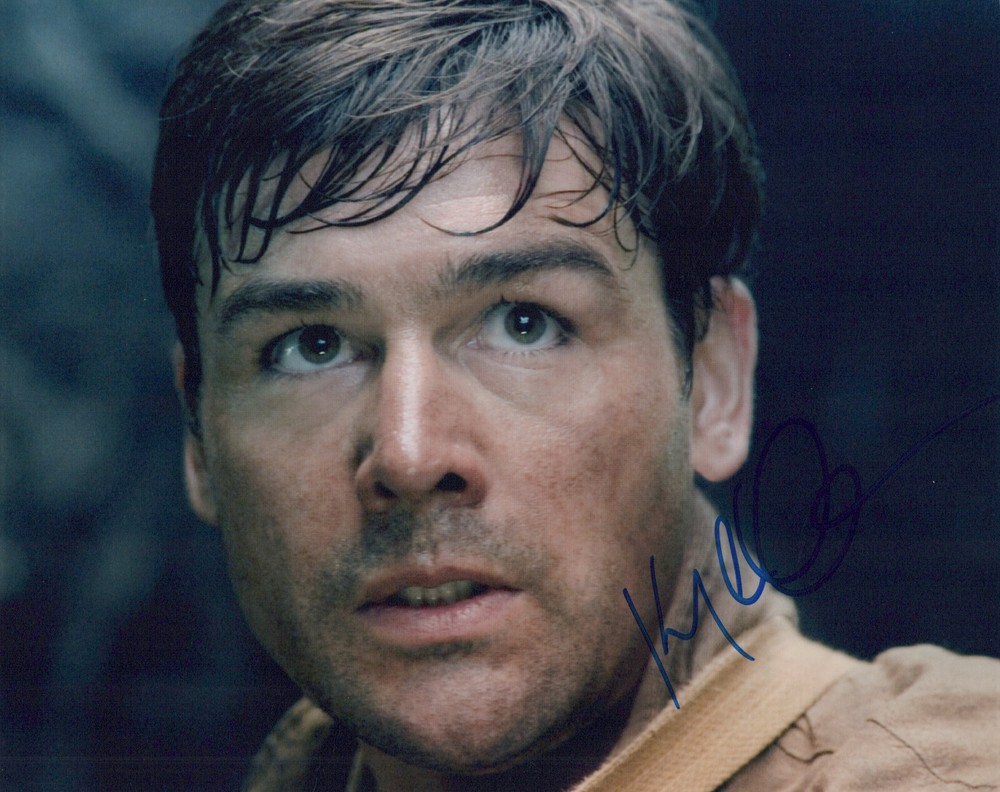 Kyle Chandler signed 8x10 photo