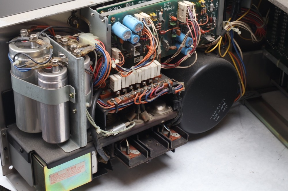 Sony BVT-1000 Time Base Corrector w/ Boards For BVH-1000
