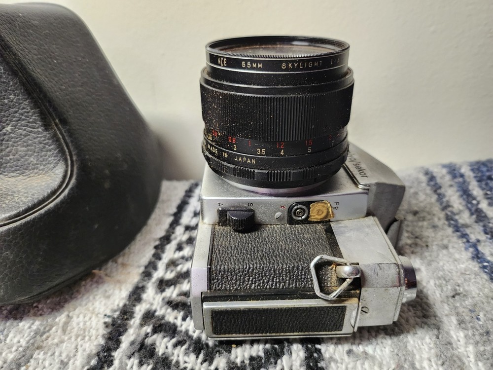 Mamiya-Sekor Camera Lens Case Vintage Pre-owned Untested