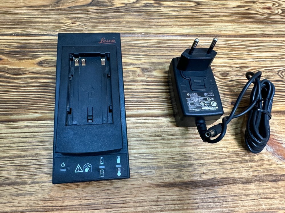 Leica Piper 100 Red Beam Pipe Laser Kit with Carrying Case