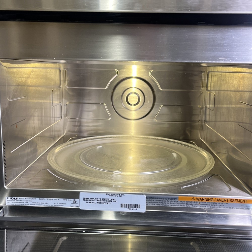 Wolf 30” E Series Professional Drop Down Door Microwave Oven Model MDD30TE/S/TH