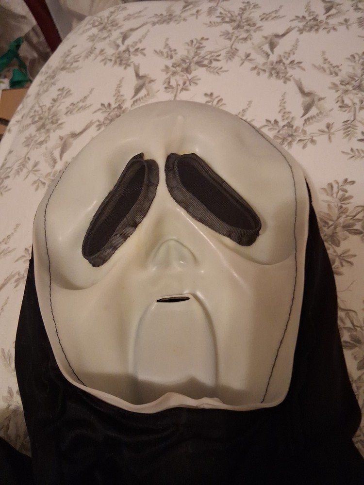 Scream Ghost Face Mask Fun World Div Gen 2 Cotton Shroud