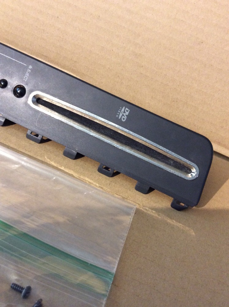 Toshiba TV/DVD Combo Side Panel J-2640