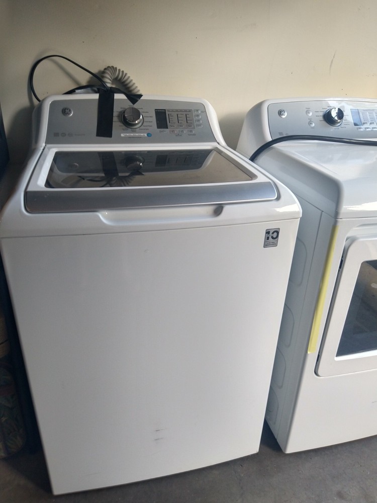 GE washer and dryer set