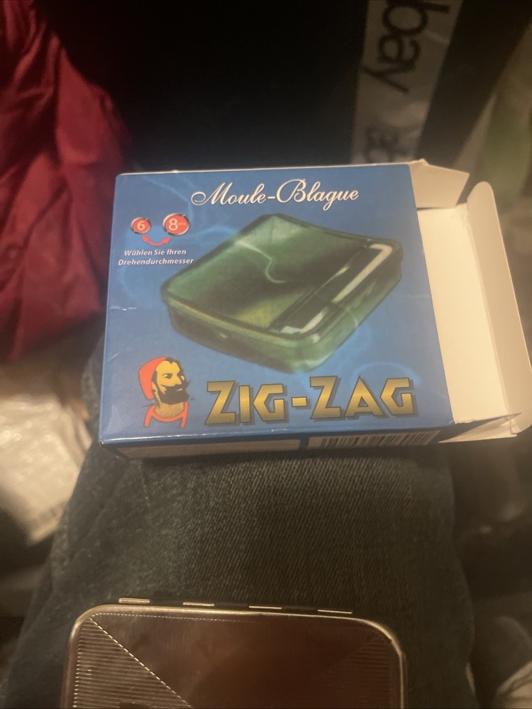 Zig-Zag Metal Cigarette Rolling Machine 70mm Easy Automatic Tobacco Roller BN