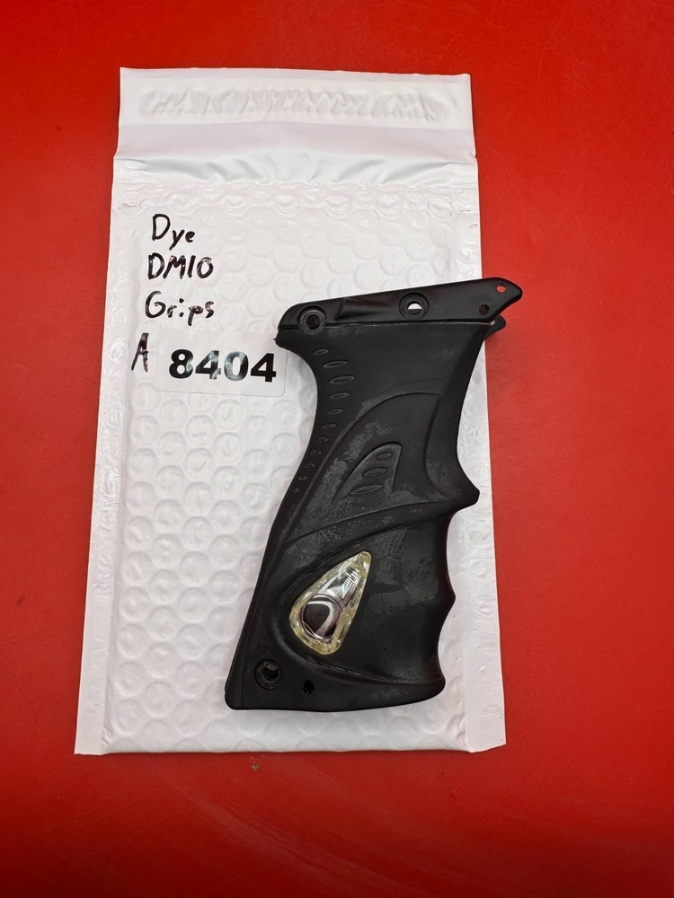 Dye DM10 Grips