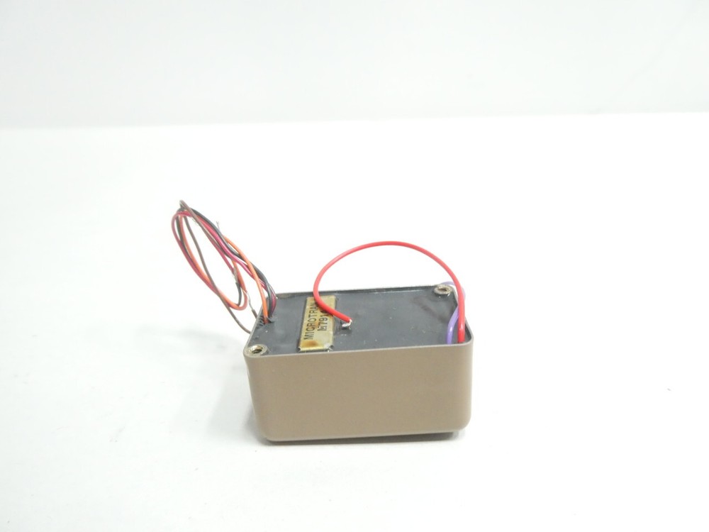 Microtran M7914 Voltage Transformer