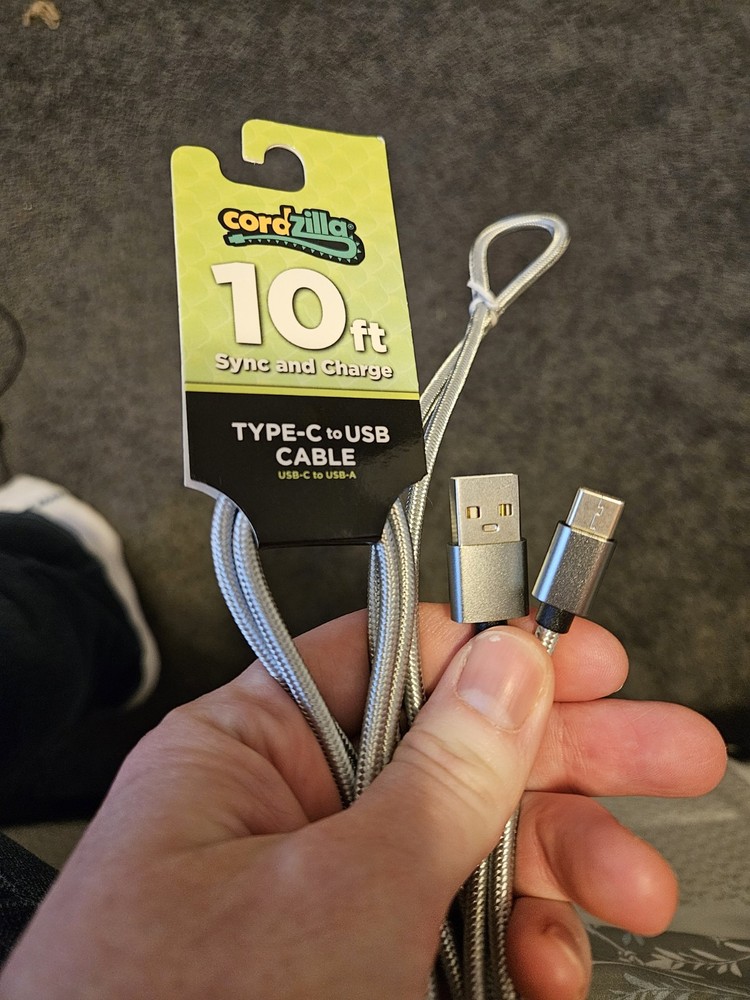 Cordzilla USB Cables Mixed Lot Bluetooth Earbuds Mic