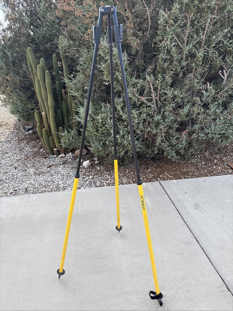 Sokkia Aluminum Light Duty Tripod Used.
