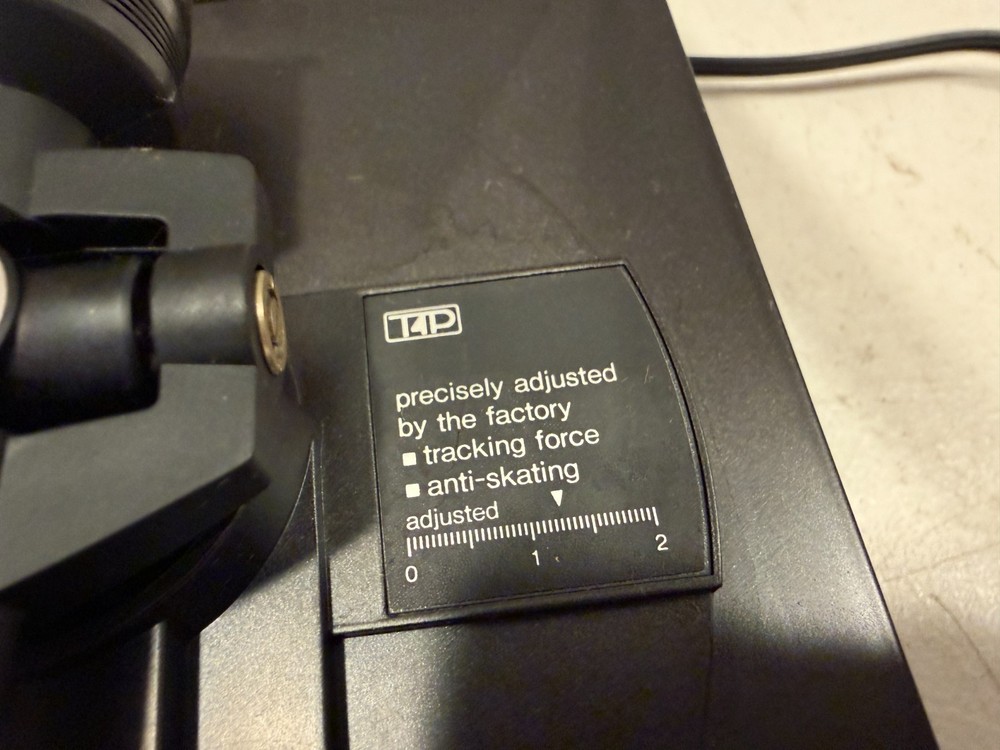 Technics SL-BD22 (k) Semi-Automatic Turntable