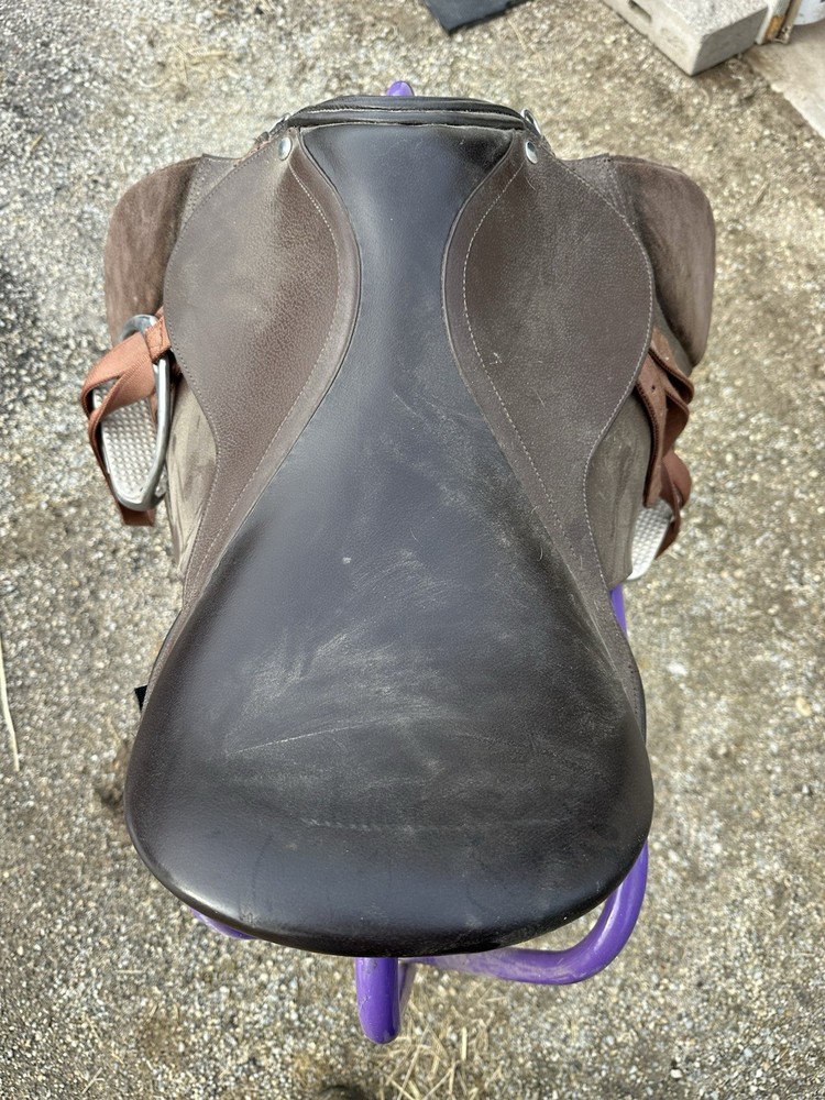 16” English Saddle Tough One