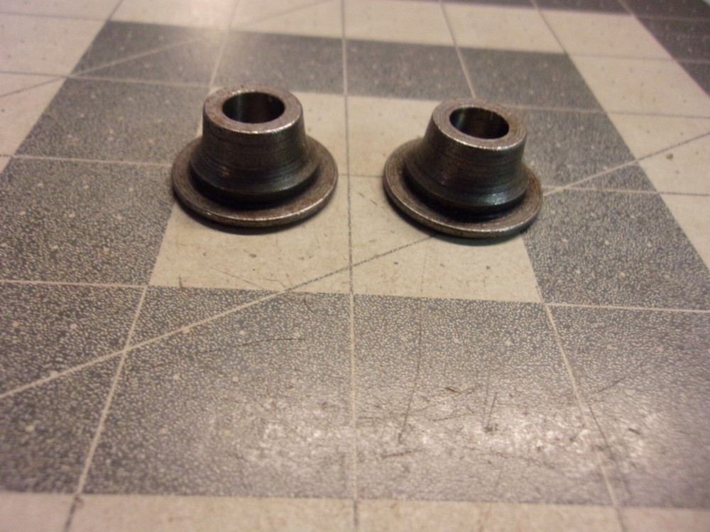 Daedong E5205-13331 (2) Valve Spring Retainers