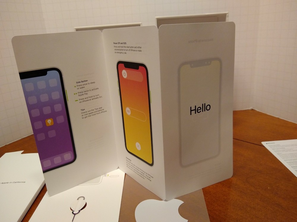 Apple IPhone XR 128Gb EMPTY BOX ONLY with Apple Stickers Inserts INCLUDED