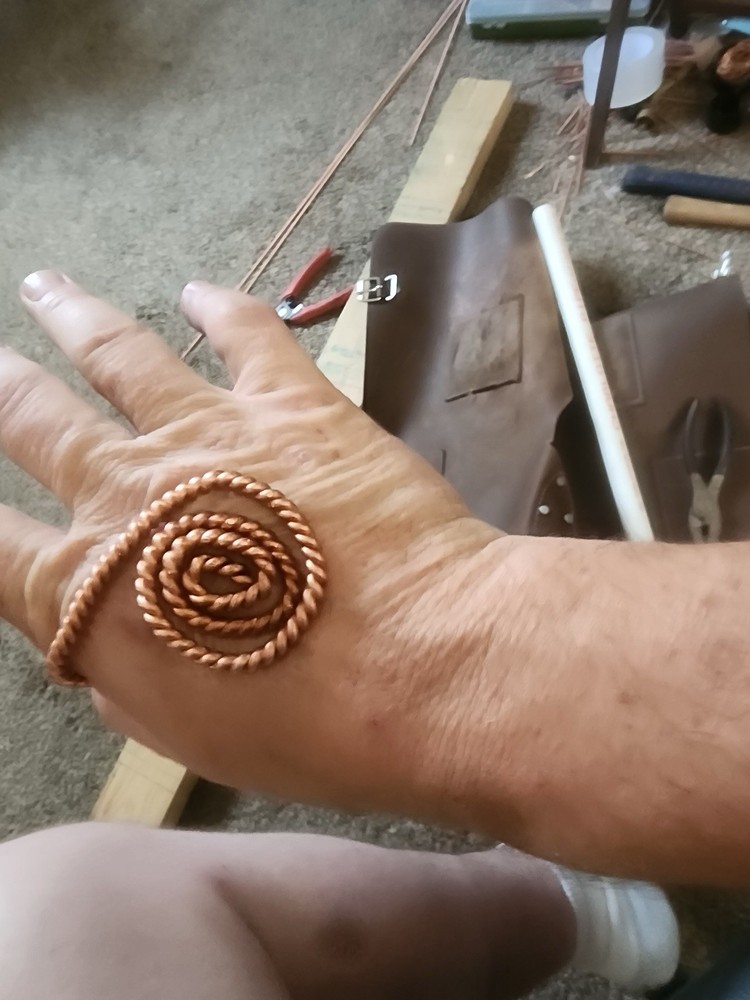 Lost Cubit Tensor Hand Activator