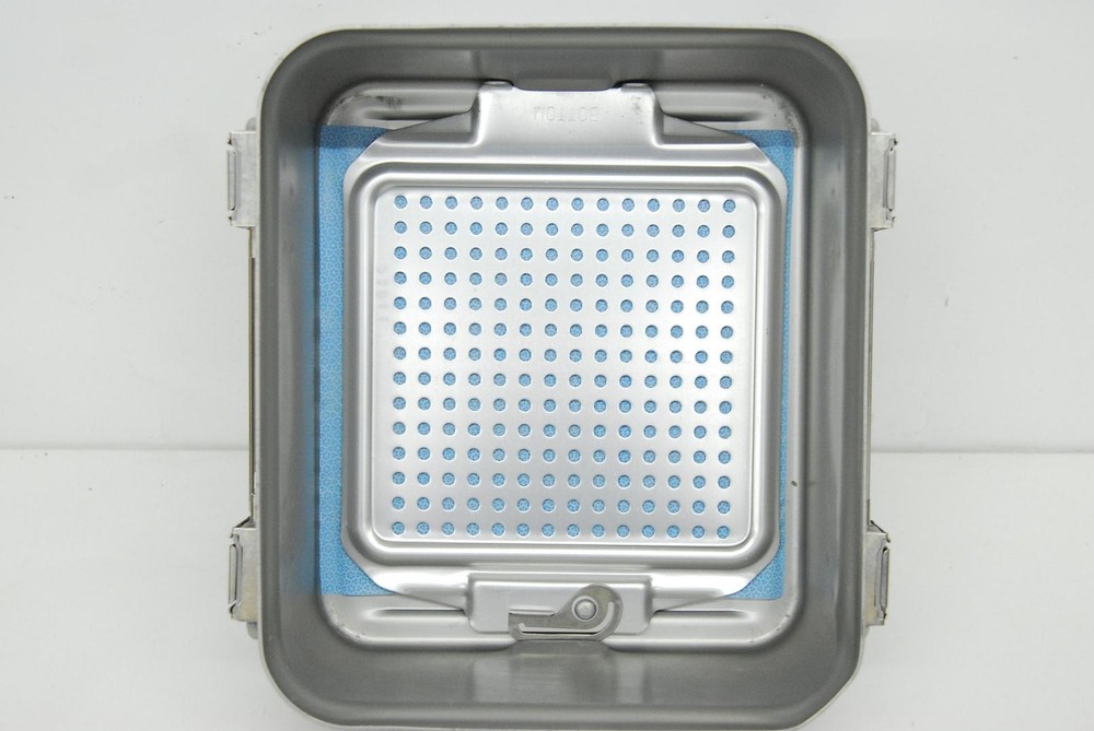 V. Mueller Genesis CD1-6B Sterilization Container W/ Filter Holders, Basket