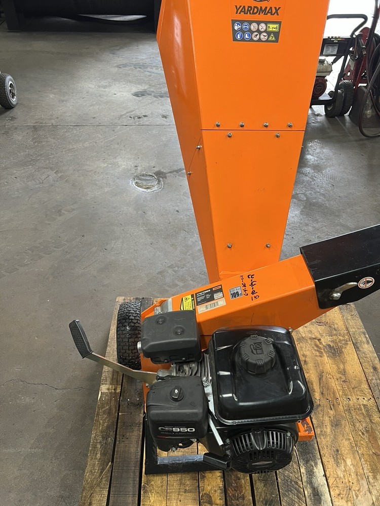 Yardmax Chipper Shredder With Spare Motor.