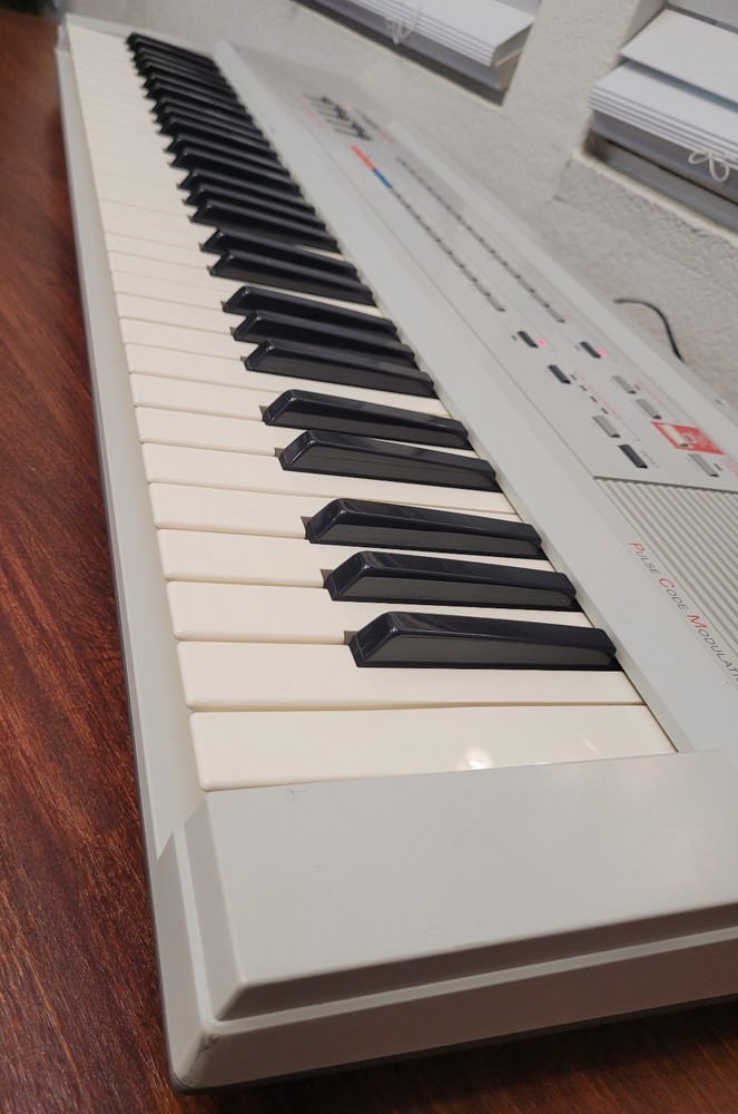 Hohner PSK-50 Pulse Code Modulation / Midi Keyboard