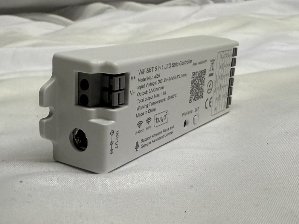 WB5 WiFi & BT 5-in-1 LED Strip Controller