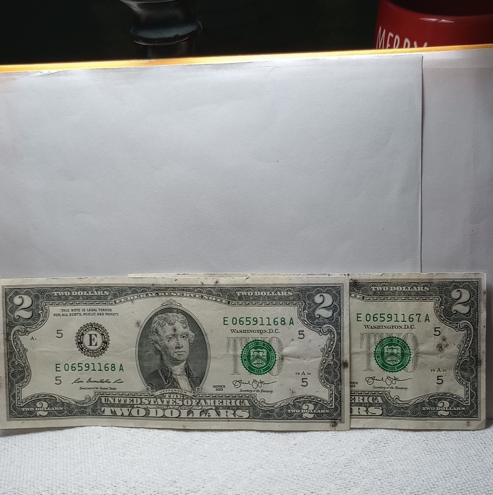 $2 US Error Banknotes Pair, Consecutive Serial Numbers E06591167A & E06591168A