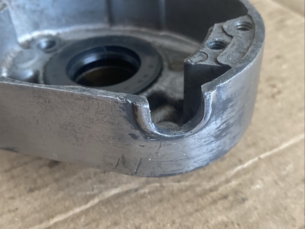 GENUINE HONDA CB160 CB 160 1966-1967 POINTS HOUSING CASTING