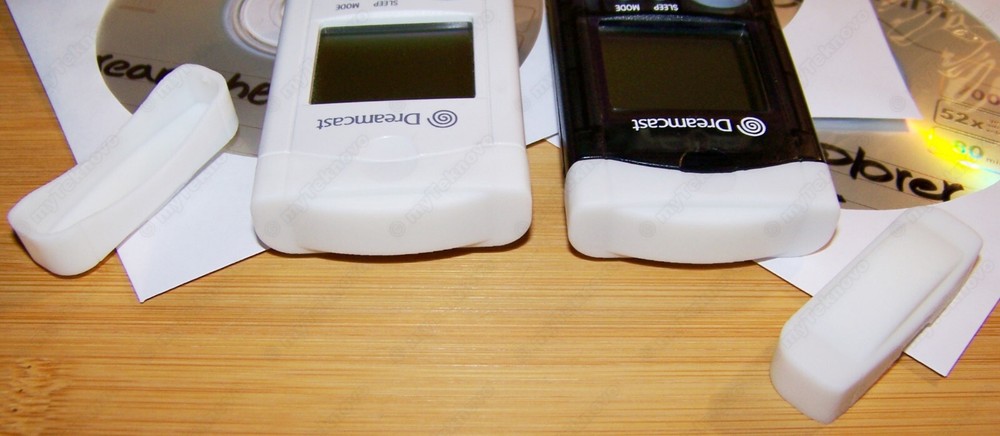 4x 3D Printed WHITE CAP Dust Cover for Dreamcast VMU + Dreamshell Pack Explorer