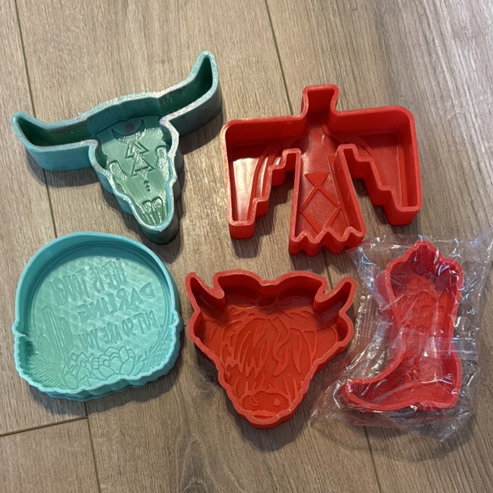 5 Western Themed freshie silicone molds