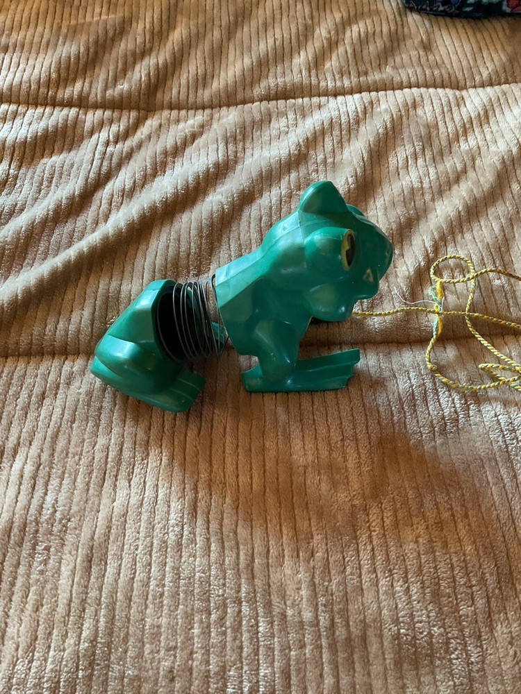 Vintage Slinky Frog Pull Toy