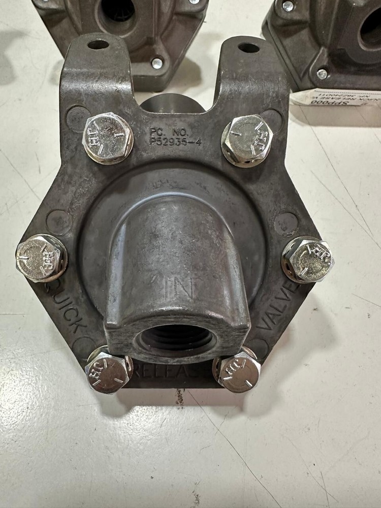 QUICK RELEASE VALVE 1/2", REXROTH, P52935-4, NEW