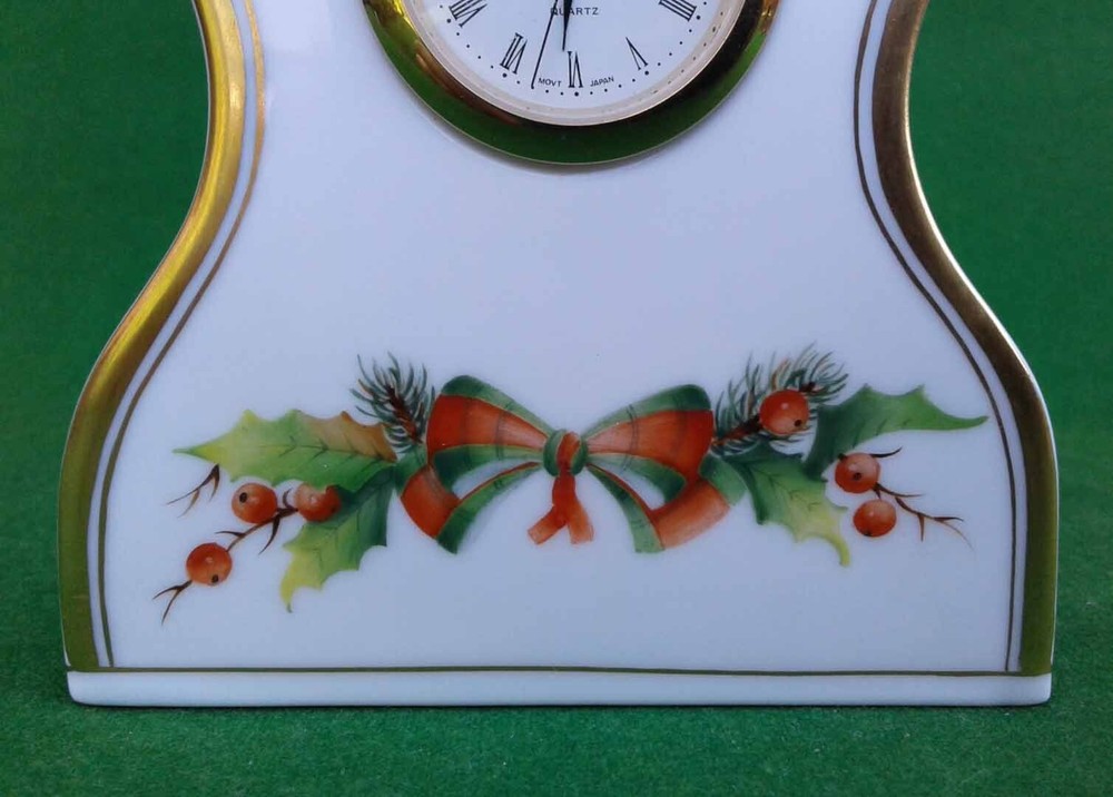 HEREND - NOEL - PORCELAIN QUARTZ MANTLE CLOCK - BOXED.