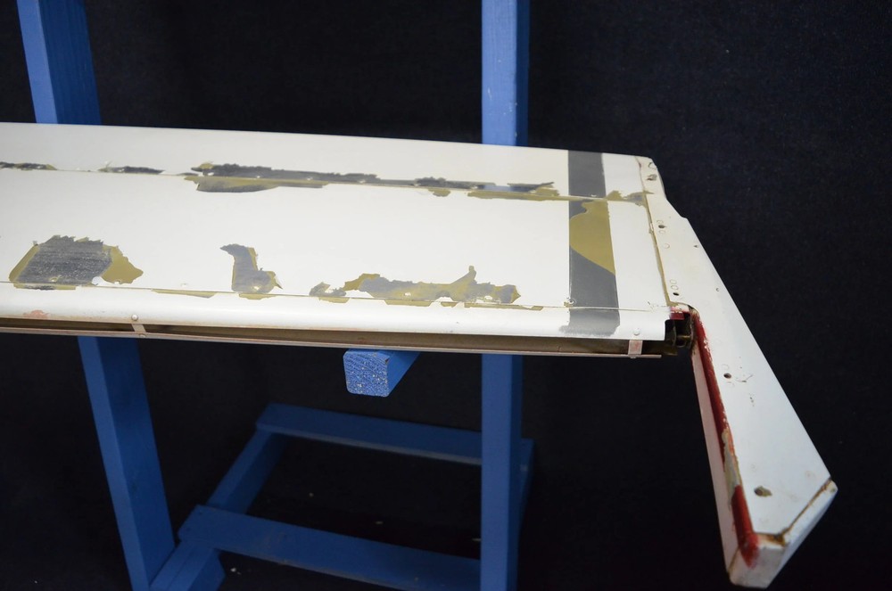 0432001-51 | C-150J | ELEVATOR ASSEMBLY LH