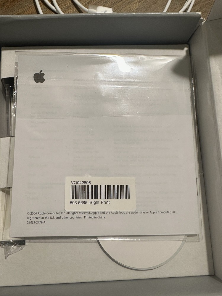 Apple iSight Accessory Kit with Original Box - M9314G/B