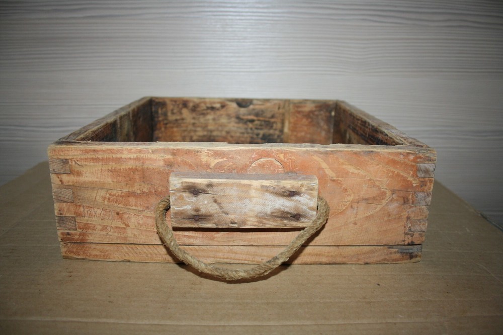WW2 Original German Box Holzmine 42