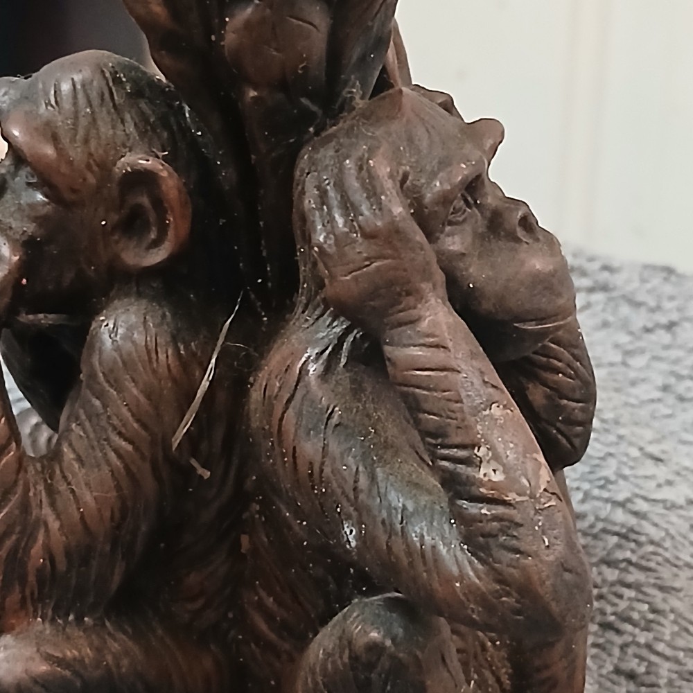 Older Monkey Clock Hear No Evil Speak No Evil See No Evil Read